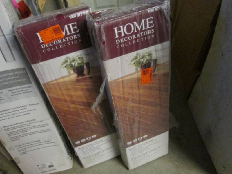 lot 178 image: 2 Cases of Home Decorators Collecti...