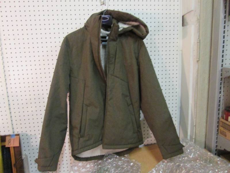 lot 182 image: Champion Size Medium Winter Coat wi...
