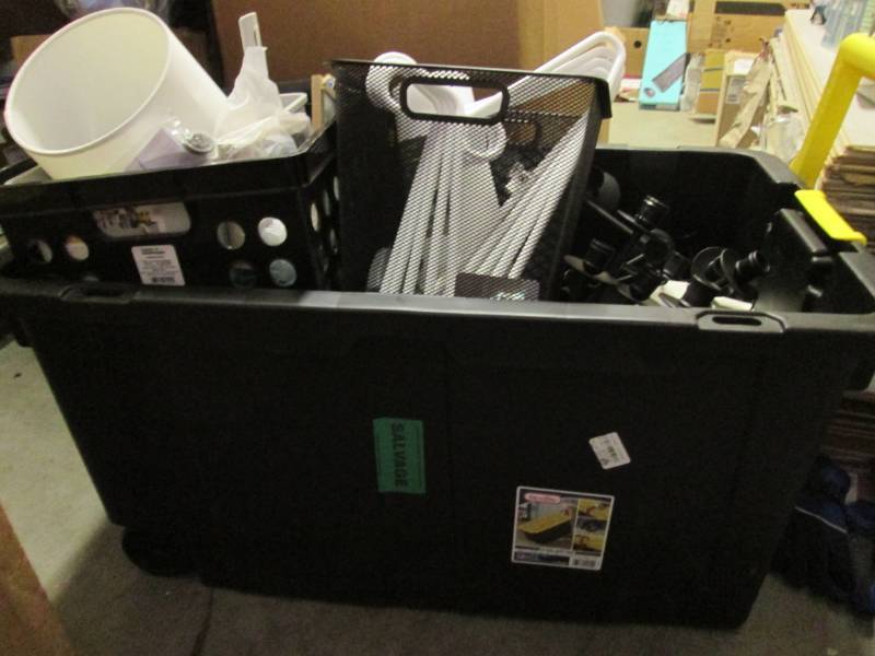 lot 197 image: Large 40 Gallon Tote with Wheels an...