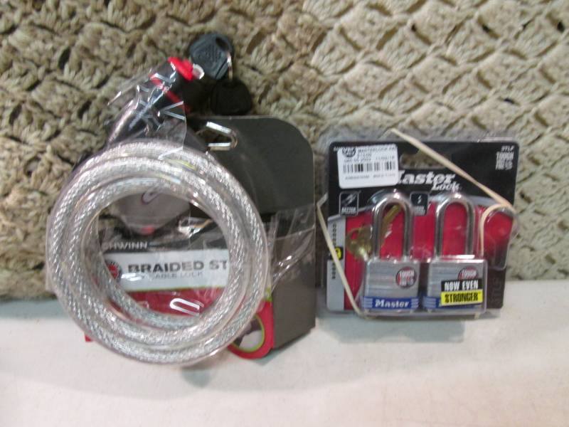 lot 203 image: Schwinn Braided Steel Key Cable Loc...