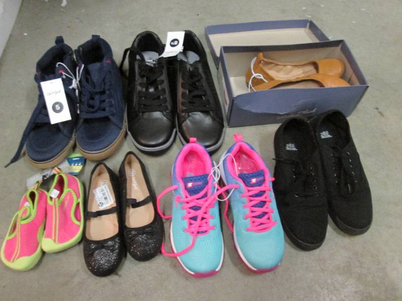 lot 219 image: Lot of Misc Shoes Most new with tag...
