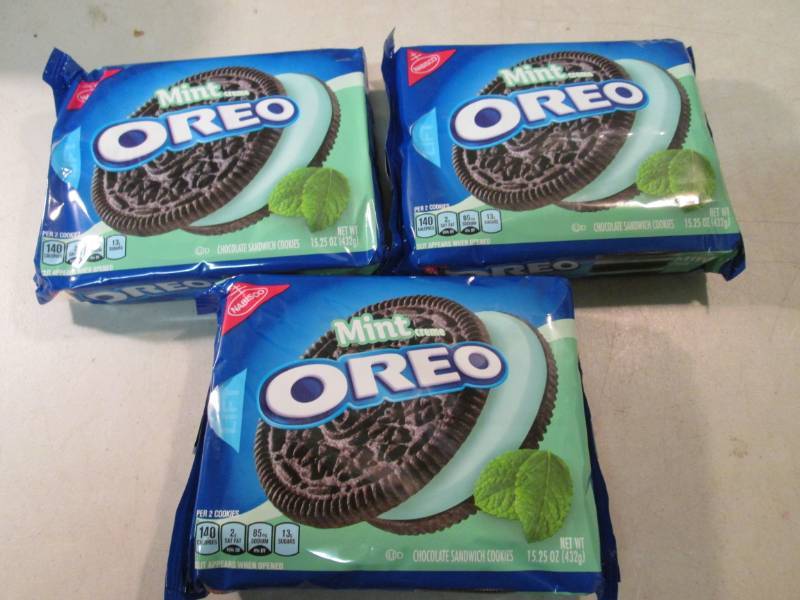 lot 237 image: 3 Packs of Mint Oreo Cookies Best b...
