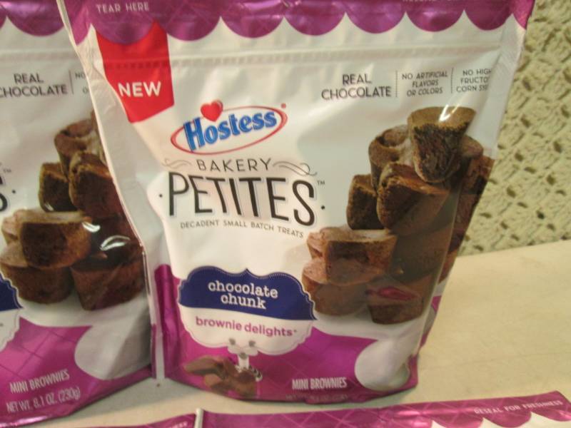 lot 273 image: 4 Bags of Hostess Chocolate Chunk M...