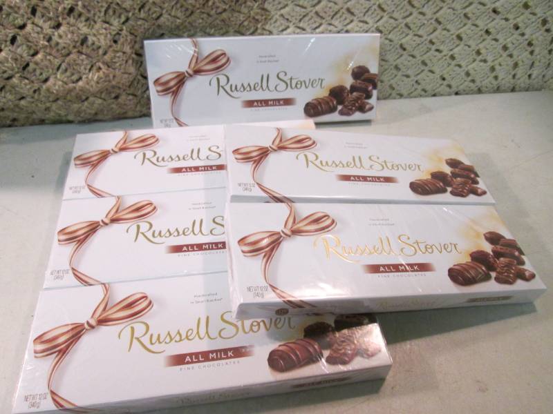 lot 275 image: 6 Boxes of Russell Stover Fine Choc...