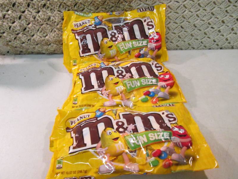 lot 296 image: 3 Bags of Fun Size Bags of Peanut M...