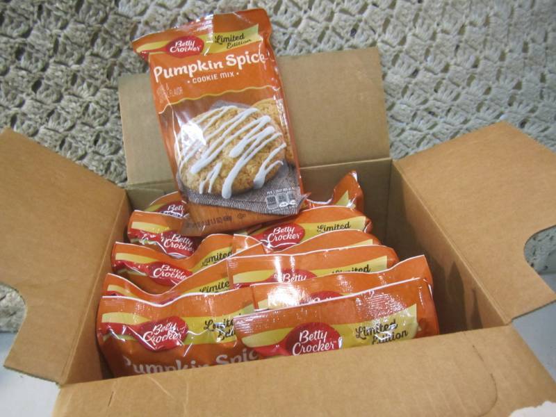 Case of 12 Bags of Betty Crocker Pu...