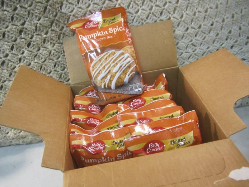 Case of 12 Bags of Betty Crocker Pu...