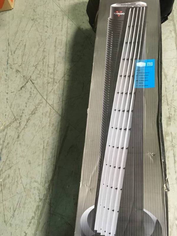 Vornado 41 in. Full-Size Whole Room V-Flow Tower Circulator open box in like new condition