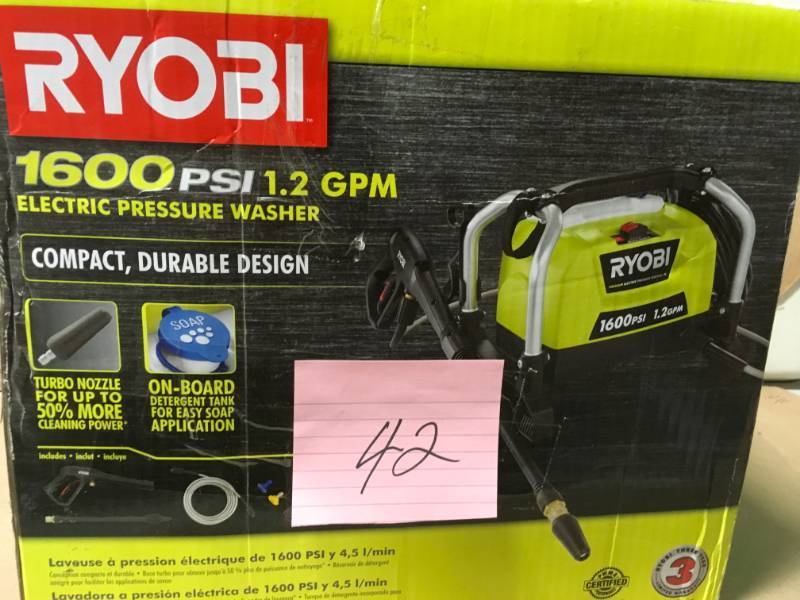 Ryobi 1,600 PSI 1.2 GPM Electric Pressure Washer in good condition