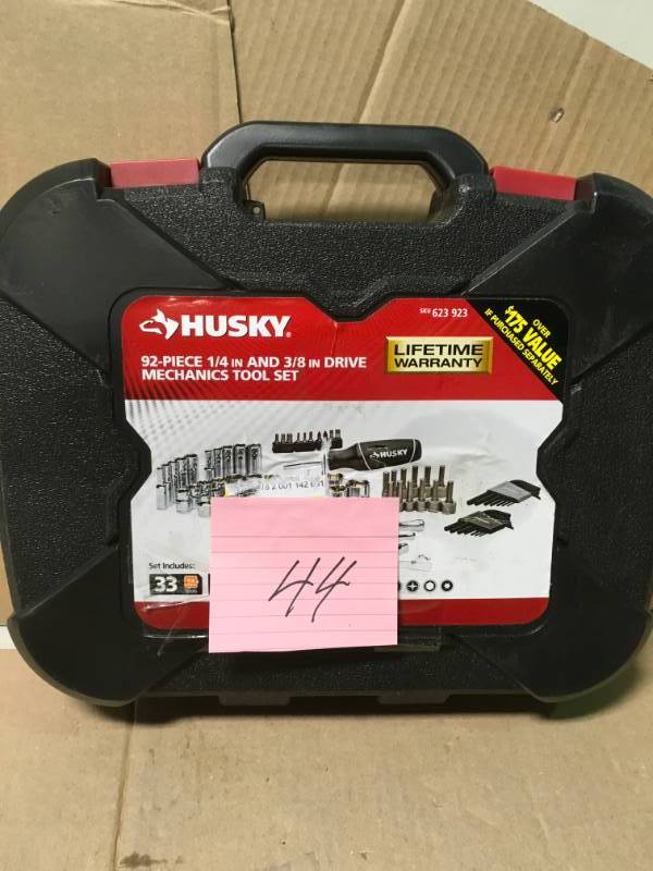 Husky Mechanics Tool Set (92-Piece) in like new condition
