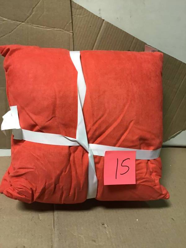lot 15 image: Room Essentials Suede Pillow 2-Pack - Orange (18x18) TOSS PILOWS not used