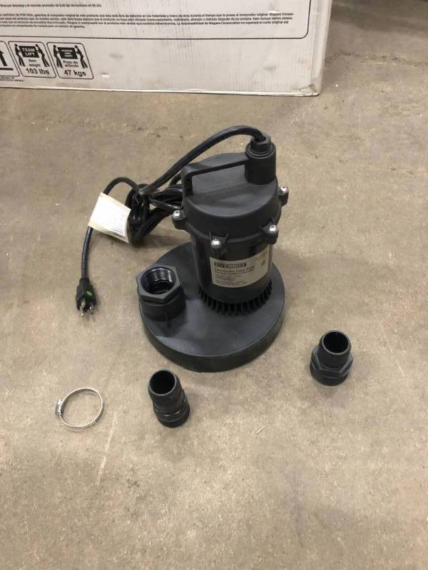lot 70 image: Everbilt 14 HP Submersible Utility Pump Kit in very good condition