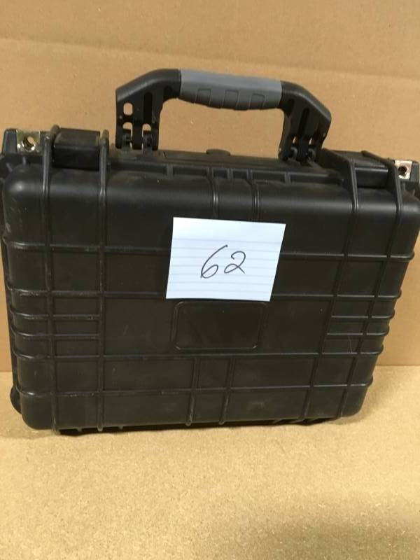 lot 62 image: CARRY CASE BLK