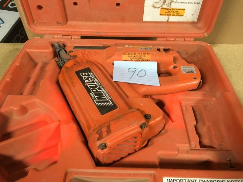 lot 90 image: PASLODE IMPULSE CORDLESS POWER FASTENING SYSTEM USED in good condition
