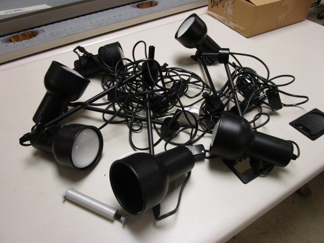 lot 508 image: WORKSTATION DISPLAY LIGHTS