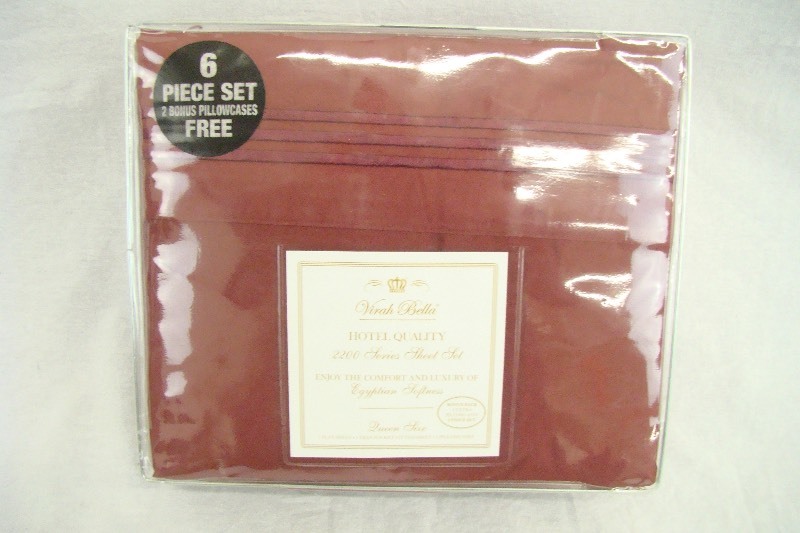 lot 17 image: New in the Package Queen Size Virah Bella Maroon Bed Sheet Set