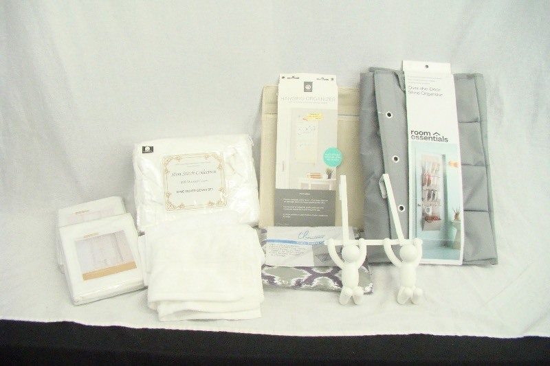 lot 21 image: Lot of Misc NEW Duvet Cover Set, Towels, etc.