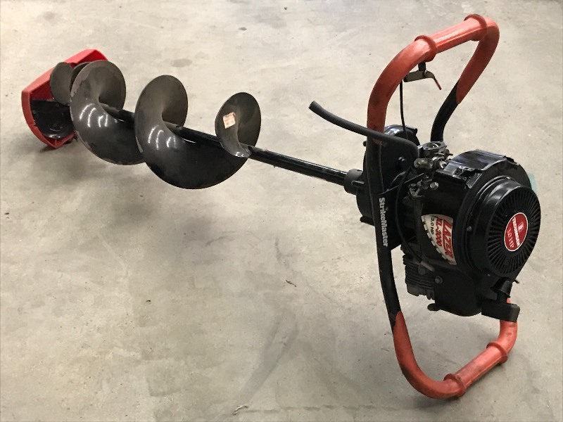 lot 10 image: StrikeMaster Lazer XL-3000 Ice Auger