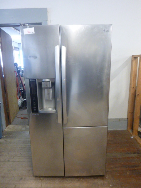 NEW LG RefrigeratorFreezer