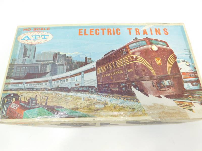 lot 3 image: HO Scale ATT Corp. Electric Trains