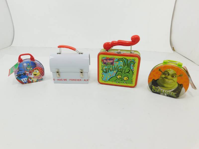 lot 18 image: Four Like New Lunch Pails