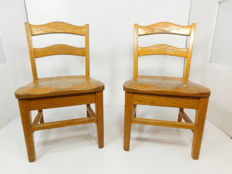 lot 48 image: Two Childrens Chairs-(Medium Colored Stained)