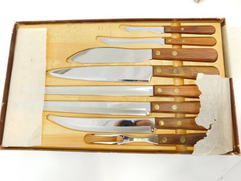 lot 90 image: NEW Eight Piece kitchen Craft Stainless Steel Knife Set