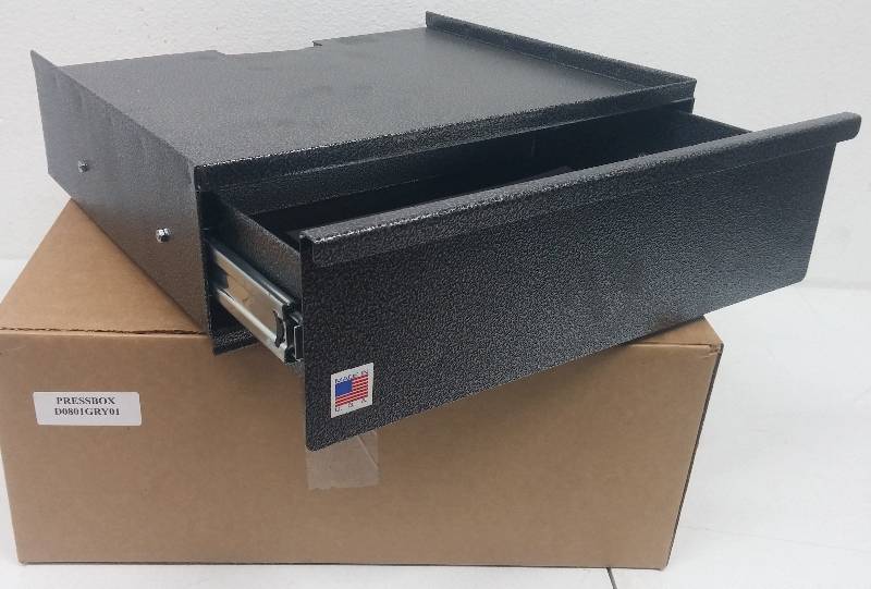 lot 17 image: New PressBox, Grey, Retail $89.00