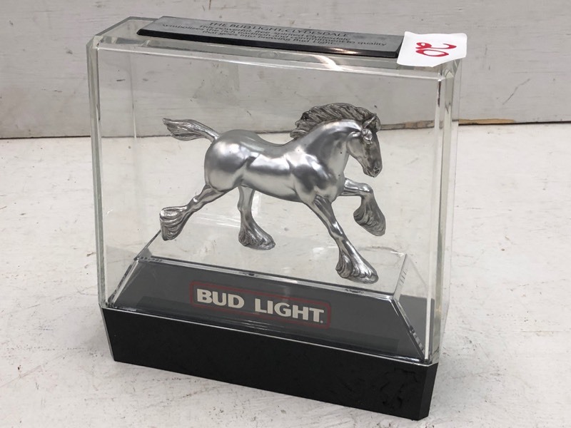 lot 20 image: Bud Light Clydesdale Display