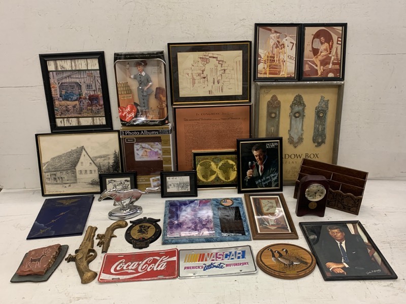 lot 81 image: (2) Totes Of Assorted Household Items