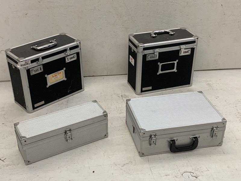 lot 95 image: (2) Aluminum Storage Cases