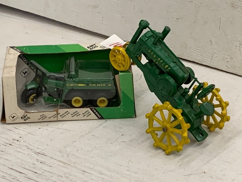 lot 115 image: (2) John Deere Die-Cast Collectibles