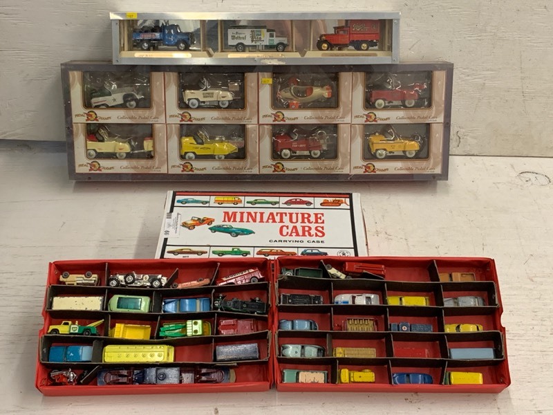 lot 119 image: Die-Cast Peddle Car Collection & Die-Cast Truck Collection