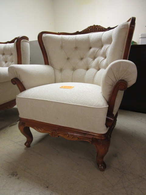TRADITIONAL, EUROPEAN STYLE ACCENT  CHAIR