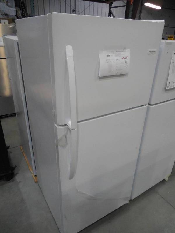 lot 111 image: Frigidaire 20.4-cu ft Top-Freezer Refrigerator (White)