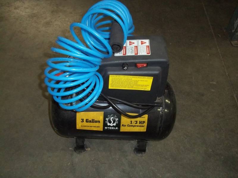 lot 2 image: 13 HP 3 Gallon Air Compressor