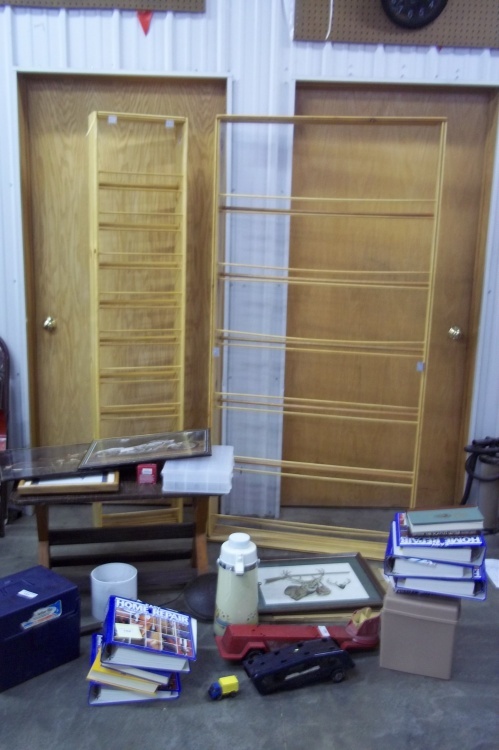 lot 106 image: Large Assorted Lot
