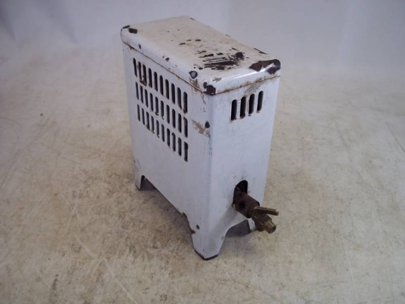 lot 111 image: Propane Fish House Heater