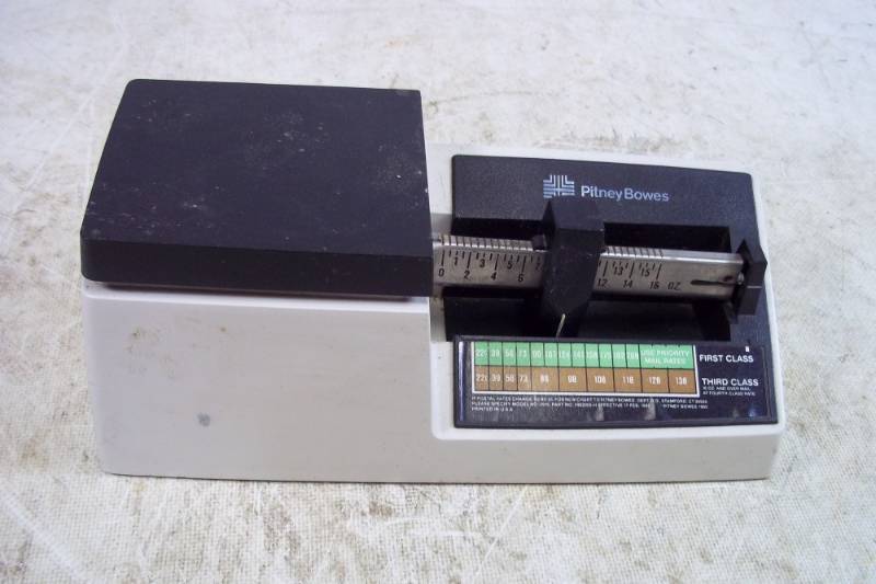 lot 113 image: Postage Scale