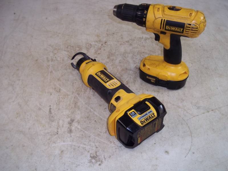 lot 125 image: Dewalt Cordless Tools