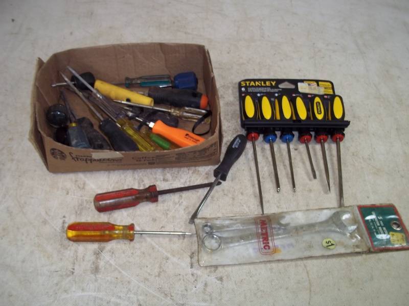 lot 127 image: Assorted Tools