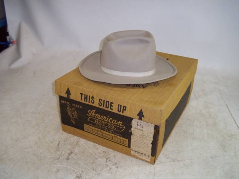 lot 157 image: American Cowboy Hat and Hatbox