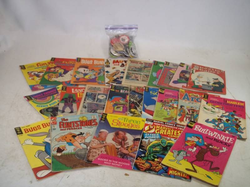 lot 93 image: Vintage Comic Book Lot with Minnesota Buttons