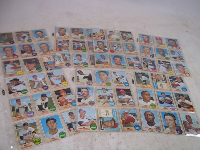 lot 27 image: 1968 Topps Baseball Cards 60  Cards