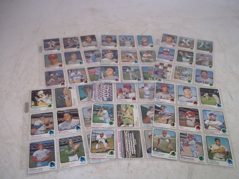 lot 31 image: 1973 Topps Baseball Cards 50  Cards