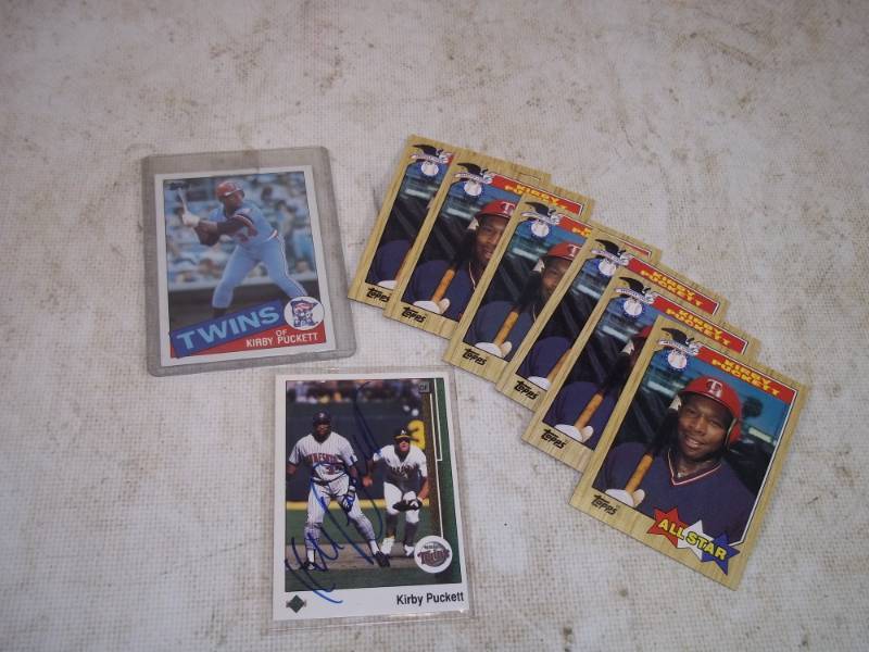 lot 38 image: Kirby Puckett Cards with Autograph (not authenticated)