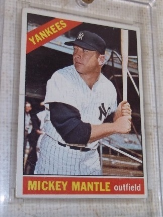 lot 24 image: 1966 Topps Mickey Mantle Baseball Card