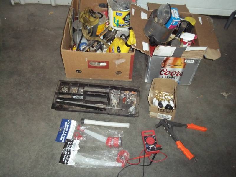 lot 214 image: Assorted Hardware