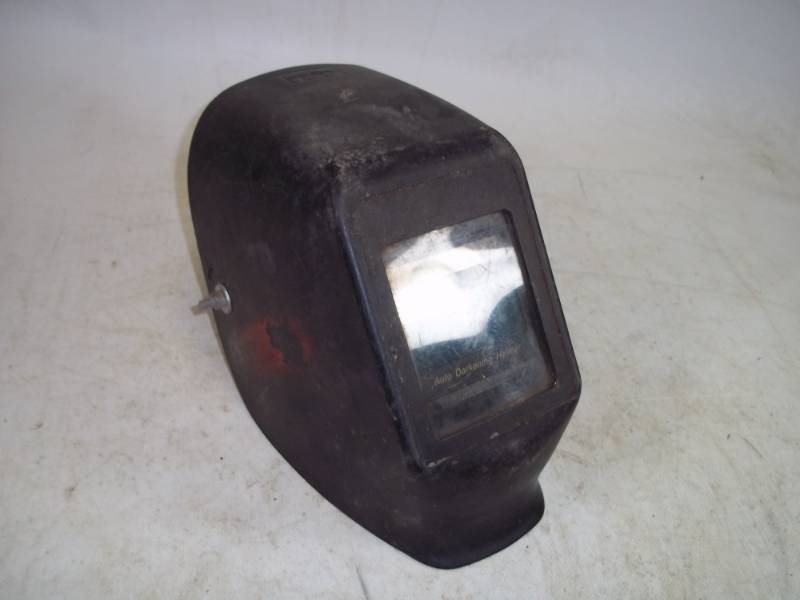 lot 218 image: Auto Darkening Welding Helmet