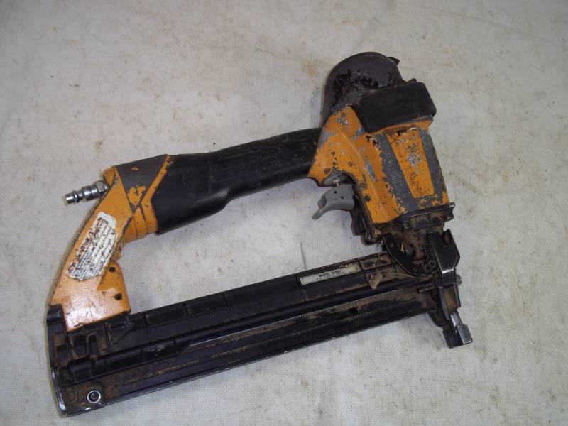 lot 221 image: Air Stapler model 650S4